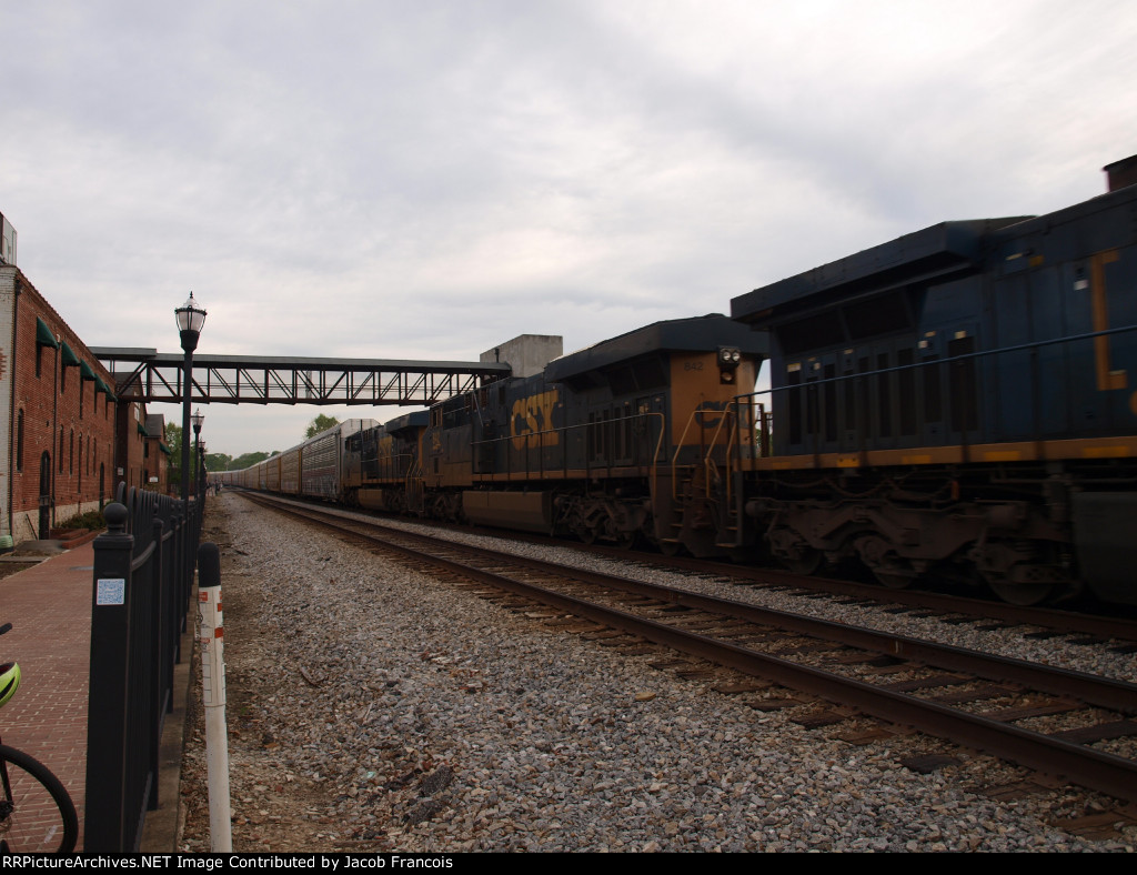 CSX 842